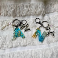 GANTUNGAN Resin art letter keychain