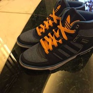 Adidas跳舞鞋