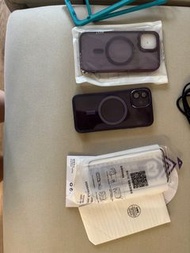 iPhone 12 鋼化膜三張 紫色殼兩個