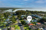 Husky Beach House by Experience Jervis Bay