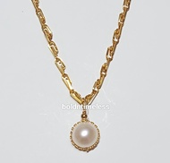10k gold necklace and pendant with paper clip design