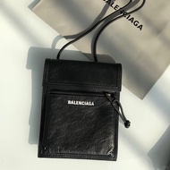 Balenciaga กระเป๋าใส่มือถือ กระเป๋าโทรศัพท์ Mobile phone bag mini bag Black