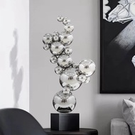 Bestselling Luxury Ornaments Living Room Sculptures Art Groot Figurines Aesthetic Home Decors Bedroo