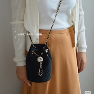 香奈兒絕版Chanel黑色絲絨水鑽金球束口MINI水桶包AS1894