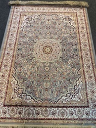 "Authentic Turkish Craftsmanship: Luxurious Persian grey Carpet, Cotton Silk , 120x170 cm – Elevate 