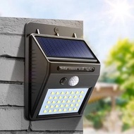 太陽能人體感應LED燈 Solar Power LED Night Light PIR Motion Sensor Light Outside Wall Lamp Garden Night Lamp 