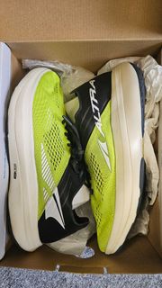 Altra 第一代 Vanish Carbon 競速跑鞋 US10, 75% new