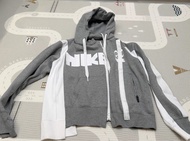 Nike Sacai 灰色拼接連帽外套
