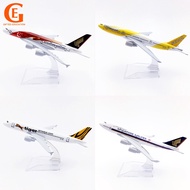 Singapore Airlines Boeing 747 777 Aircraft Model Tiger Air Airbus 320 Scoot 777 Die-cast Alloy Plane