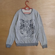 [DEFECT] Sweater Kelabu Graphic Tiger Harimau #24