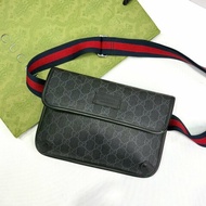 GUCCI Supreme黑花小型帆布胸腰包