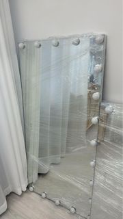 化妝鏡 連波波燈泡 化妝枱