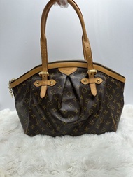 👜 Louis Vuitton LV Tivoli Monogram Shoulder bag Label of year 2011 Length 33cm 路易威登 老花 Tivoli餃子包 手提單