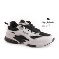 รองเท้าผ้าใบผู้ชายไซส์ใหญ่ 46-54 Men Fashion Sneaker KR1117