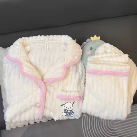 Sanrio Kawaii Pajamas Set Thickened Coral Fleece Warm Women Students Homewear Autumn Winter Cartoon 