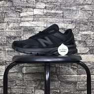 New BALANCE 990V5 TRIPLE BLACK