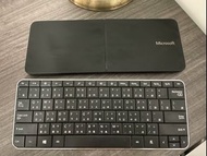 藍牙鍵盤 (for both laptop or iPad)