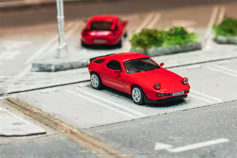 Tarmac Works 1:64 S Red / GR Corolla / GRS T3 Van / 720S / F40 GTE / Schuco x TW RS Die-Cast Car Mod