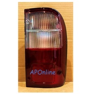 Toyota Hilux Ln166 Sr Turbo 1998-2005 Tail Lamp / Lampu Belakang Assy (White/Red)(Taiwan)