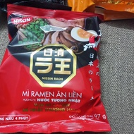 Ramen nissin instant noodles