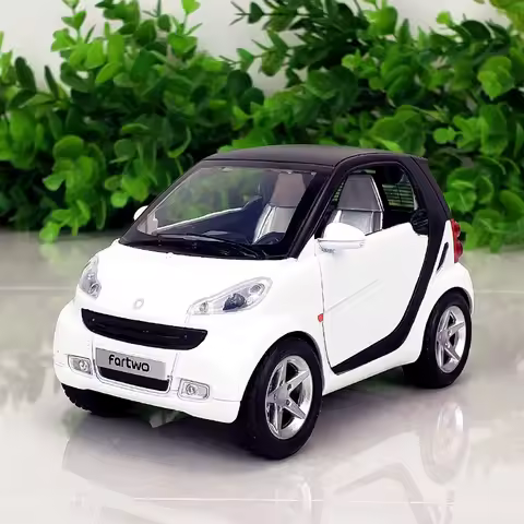 1:32 SMART Miniatures Alloy Diecast Model Car Model Sound Light Toys For Kids Cute and Compact Chris