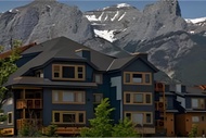 集團黑石山林小屋酒店 (Blackstone Mountain Lodge by CLIQUE)