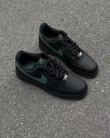 Nike Air Force 1 "Vintage Green" Non Slip and Wear Resistant Low Cut Board Shoes for Men and Women i