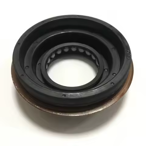 Car accessories 24230682 6T30 6T40 6T45 Transmission Left half shaft oil seal for CRUZE GM