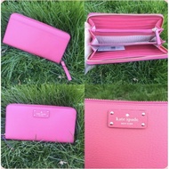 Preloved LIKE NEW KATE SPADE PINK FUSCHIA LONG WALLET/KATE SPADE PINK WALLET