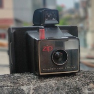 kamera polaroid jadul antik