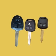 Pin chìa khóa ô tô Mitsubishi Outlander chính hãng Mitsubishi sản xuất tại Indonesia 3V Panasonic