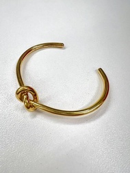 Celine 金色黃銅特幼knot  bracelet 手鐲