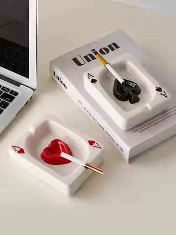 Creative Poker Ceramic Cigarette Ashtray Tabletop Portable Modern Ashtrays Cigar Ashtray Outdoor Ind