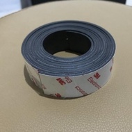 !! TERLARIS !! Magnet Strip flexible 25x1,5mm dengan lem doubletape 3M
