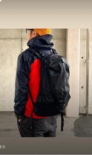 不死鳥 Arc'teryx Arro 22 backpack 香港門市行貨單 有保養 未拆塵連吊牌 現貨有齊各顏色 專售全新行貨 100%new&amp;real 不死鳥 不死鳥背囊 不死鳥背狼 不死鳥書包 不死鳥袋 不死鳥背包 arro22hk arcteryxhk Wildwood camo Nereus 24K black stealth black Silva Caribou Nocturne Red daypack day pack Ice Blue Grey Gregory violet wine