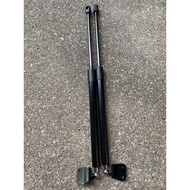 โช๊คอัพฝากระโปรงหน้า/หลัง Nissan Z33 350z fairlady ปี2003-2009