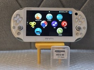 Psv2000 Psvita Psv Ps vita 2代機 (屏幕有小小瑕疵玩時唔覺)送全新卡套
