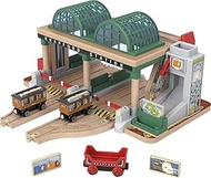 Thomas & Friends ​Fisher-Price Wooden Railway Knapford Station Passenger Pickup Playset, Toy Train S