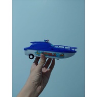 Road FRICTIONS Ship Toy With Pulled Back Strap Ship