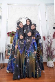 Divanya syari couple mom and kids eldeena