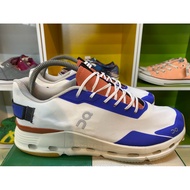 RUNNING SHOES ADULT (7.5uk/26.5cm)