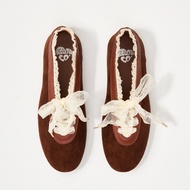 MellowCo. รองเท้าบัลเล่ต์หนังกลับตัดขอบลูกไม้ Ballet Flats รุ่น Lacie M6-J5019