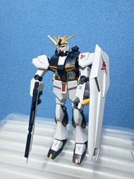 素組高達、RX-93 V GUNDAM(1/144)  Bandai HGUC RX-93-v2 Hi-v Gundam 模型
