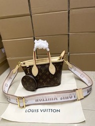 LV Neverfull BB斜挎袋  