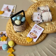 帶有復活節裝飾的微型套裝