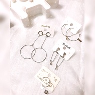 Hoops earrings