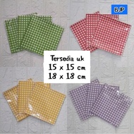FOOD GRADE ~ Wax Paper Baking Paper Paper with SQUARE Motif, size 15 x 15 and 18 x 18 cm ~ 50 PCS. T