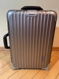 RIMOWA 鋁鎂合金行李箱
