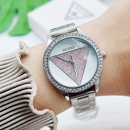 นาฬิกาข้อมือ guss ด้วยดีไซน์ที่โดดเด่นและหรูหรา ผสมผสานความเป็นแฟชั่นและฟังก์ชันการใช้งานได้อย่างลงต