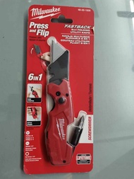 MILWAUKEE 6 in FASTBACK FLIP UTILITY KNIFE